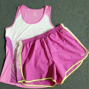 Reebok running outfit shirt small shorts medium